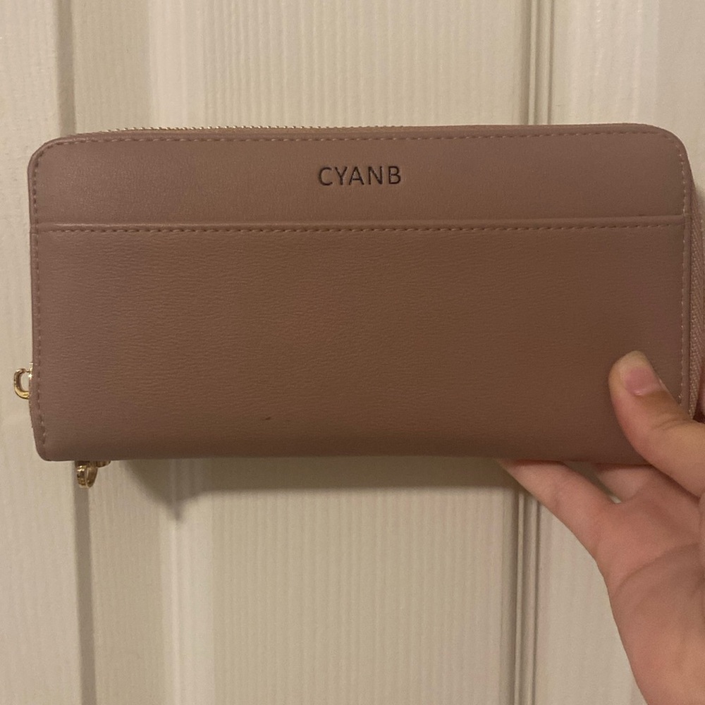 Mauve CYANB wallet purse.